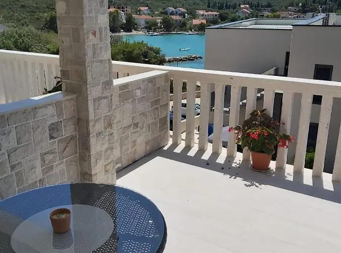 Apartament Teuta Lovište